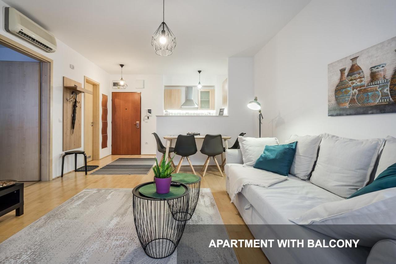 Bpr City Lodge Apartments Budapest Bagian luar foto